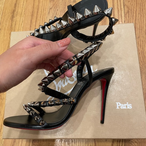 BEAUTIFUL Christian Louboutin Spikita 100 BRAND NEW - Picture 4 of 8